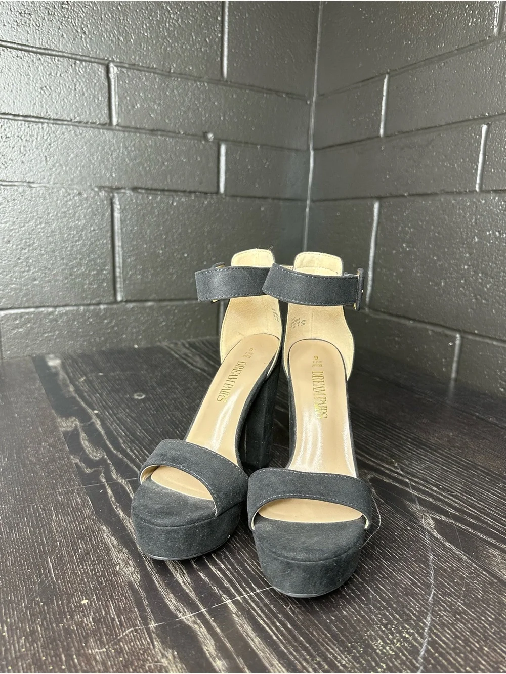 Dream Pairs brand - Black Platform Ankle-Strap High Heels Women’s size 6